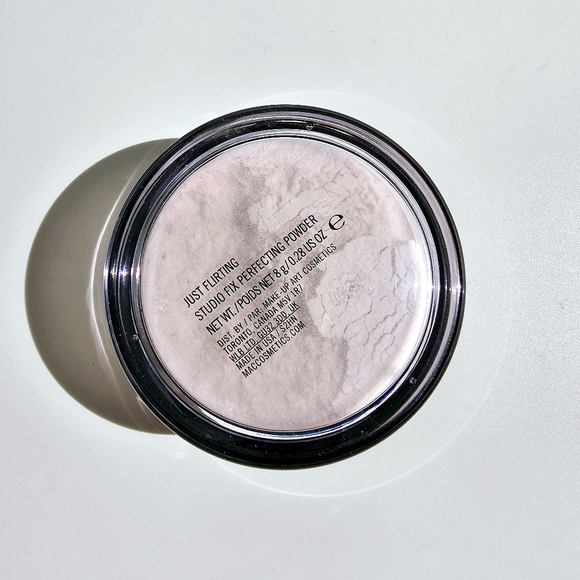 Mac Studio Fix Perfecting Powder Just Flirting new - Picture 1 of 3